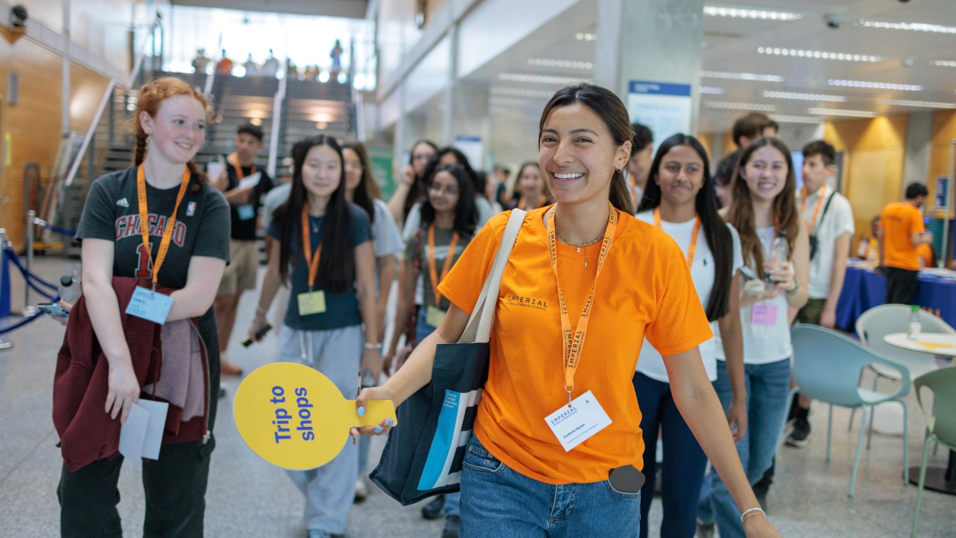 Global Summer School mentor giving a tour of campus